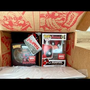 Marvel Collector Corps Collection - Deadpool